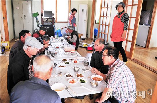 장흥군, 농번기 마을공동급식 지난해 보다 44% 확대