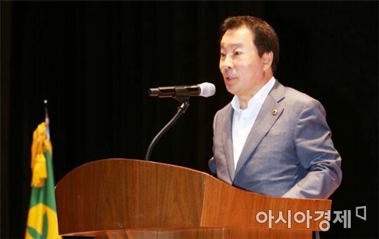 전남도의회 임명규 의장, 47주년 새마을의 날 기념식 참석