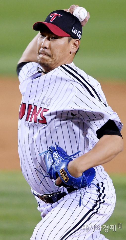 [포토]역투하는 LG 이동현, '내가 돌아왔다'