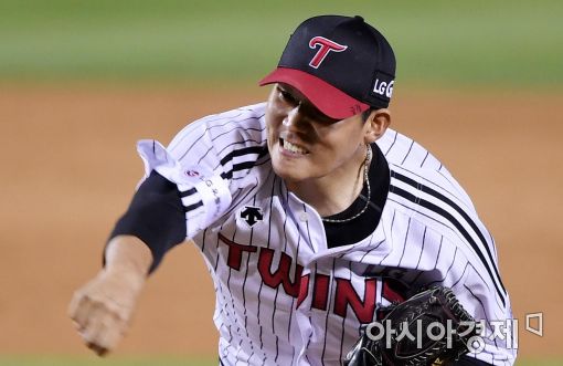 [포토]역투하는 정찬헌, '마무리는 내가!'