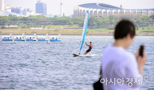 [포토]한풀 꺾인 더위