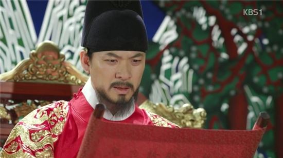 천재지변조차 임금의 부덕으로 간주된 조선 사회에서 우박 또한 정쟁의 좋은 소재로 때때로 신하가 자신들의 뜻을 관철시키고자 임금을 밀어붙이는 수단으로도 이용됐다. 사진 = KBS1 '장영실' 화면캡쳐