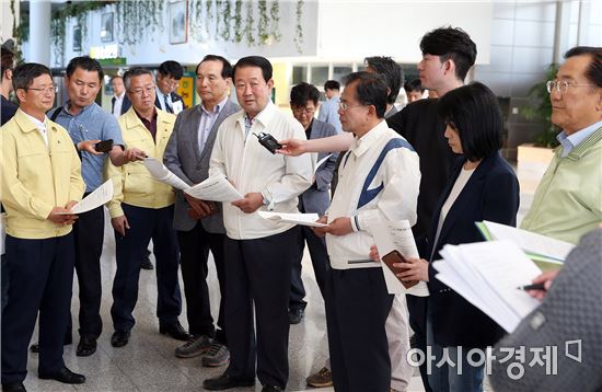 [포토]국민의당 국회의원 전남가뭄지역 방문 
