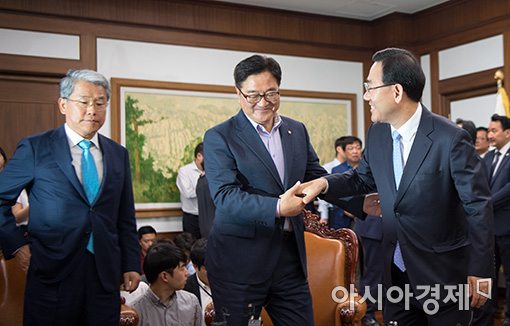 [포토]인사 나누는 김동철·우원식·주호영