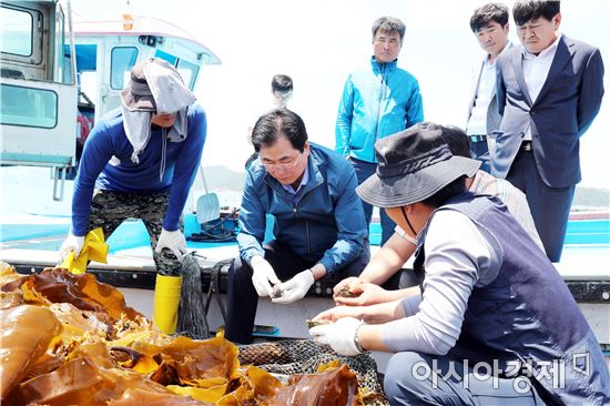 완도군, 수산 전문가와 함께 ‘이동군수실’운영