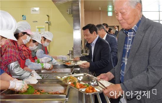 윤장현 광주시장, 빛고을타운 개원 8주년 기념식 참석