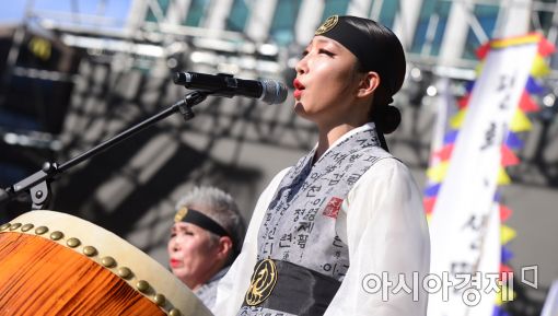 [포토]'6월 항쟁' 정신 되새기며…