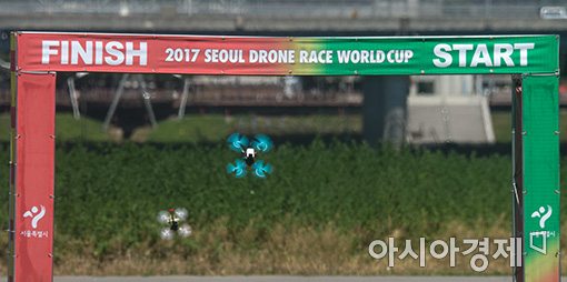 [포토]드론 레이싱, '무한 속도 경쟁'