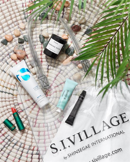 신세계인터내셔날 "바캉스 준비하고 선물도 받자"