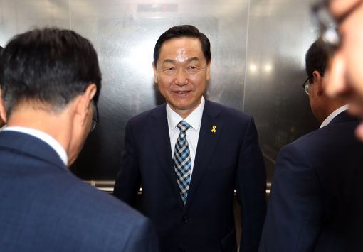 김상곤 "자사고·외고 폐지, 교육감이 결정 가능"