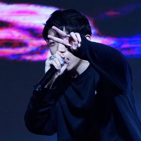 래퍼 창모, 가사 논란에 "뼈저리게 반성하고 있다"