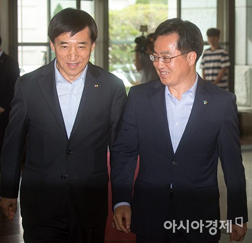 [포토]한국은행 찾아간 김동연 경제부총리