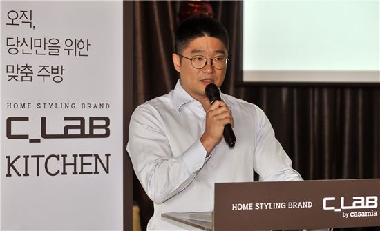 까사미아 "나만의 프리미엄 주방" 씨랩키친 론칭 "올 매출 50% 올릴 것"