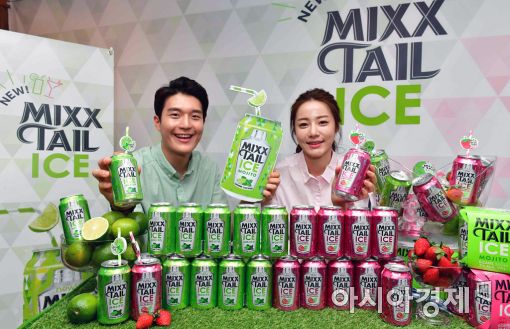 [포토]오비맥주, 캔 칵테일 '믹스테일 아이스' 출시