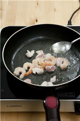 「오늘의 레시피」닭고기 카레조림 