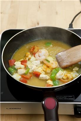 「오늘의 레시피」닭고기 카레조림 