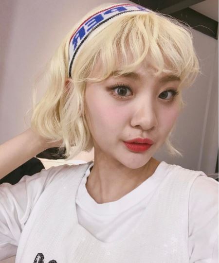 '볼빨간 사춘기' 안지영, 음원차트 1위에…"여러분 사랑해요 정말로"