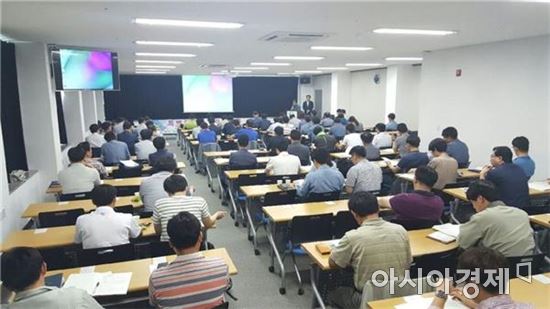 영산강청 "여수국가산단 입주 기업 특별 환경안전교육" 실시