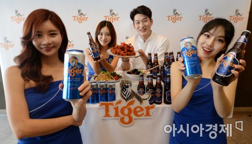 [포토]모든 음식과 조화로운 타이거 맥주!
