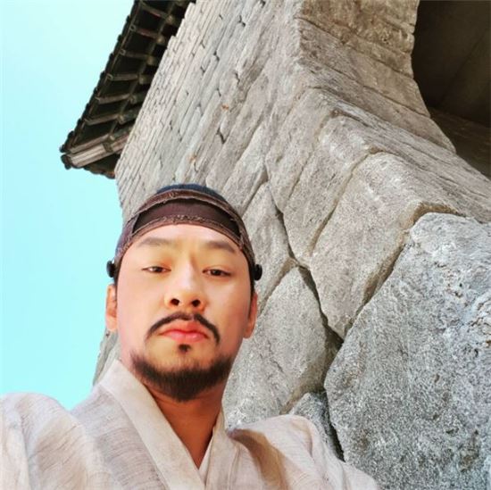 '품위있는 그녀' 정상훈 "수염 길러볼까? 관두자"…마음 바꾼 이유?