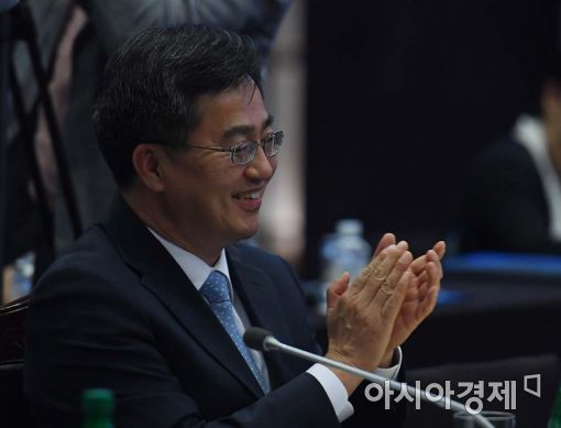 김동연 "추경 국회서 빨리 통과돼야…빚 없는 건전한 지출"