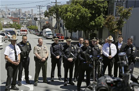 [포토]샌프란시스코 총기 난사에…'망연자실'