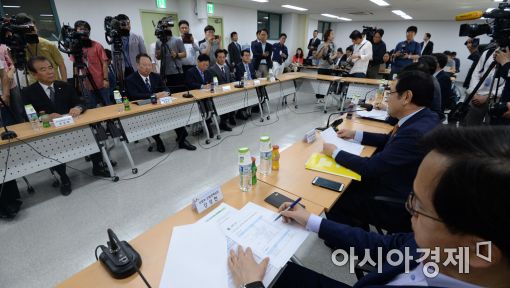 [포토]일자리위-대한상의, 첫 정책간담회