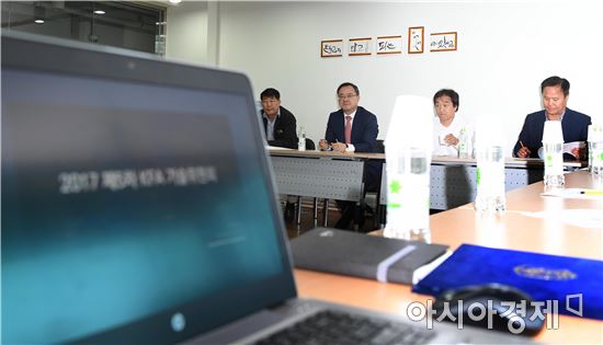 [포토]축구협회 기술위, '슈틸리케 거취 논의'