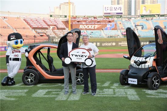 르노삼성, 전기차 '트위지' 이번 주부터 고객 인도