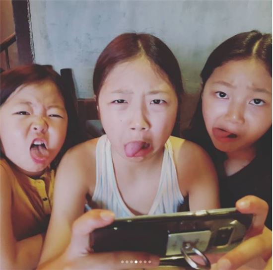 정웅인 딸들, 폭풍성장한 근황…"쑥쑥 자라는 게 아쉽다"