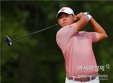 김시우가 117번째 US오픈 둘째날 17번홀에서 티 샷을 하고 있다. 에린(美 위스콘신주)=Getty images/멀티비츠