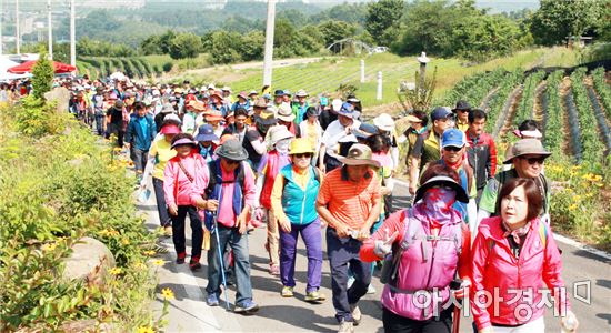 곡성군, 여덟 번째 토닥토닥 걷기 행사 개최