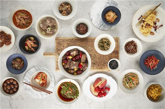 야쿠르트 아줌마가 간편식까지 배달…HMR시장, 제품 출시에 배송 경쟁도 후끈(종합)
