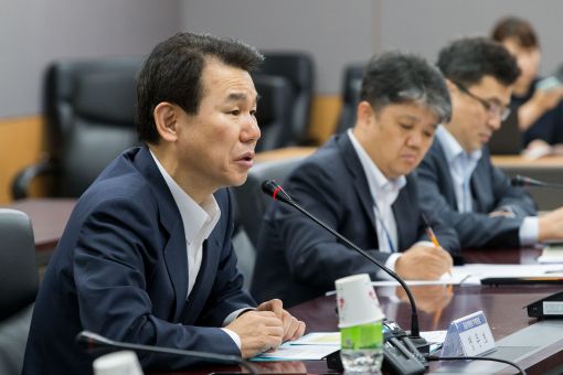 금융위 "중국 A주 MSCI 편입…韓 증시서 최대 4.3조 자금유출 가능성"