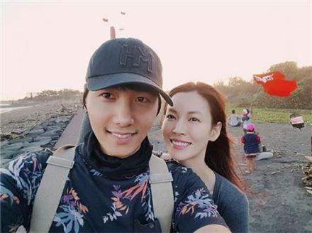 이상우♥김소연 부부, 달달한 신혼여행 모습 공개