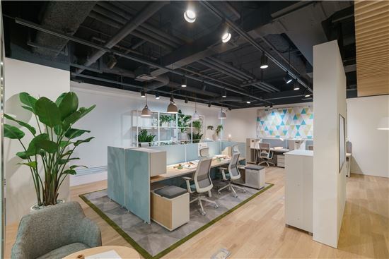 "내 자리 없는 모델오피스" 퍼시스의 색다른 실험