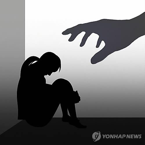 '여중생 집단 성폭행' 2심서 형량 높여…재판부 "위안부 떠올라"