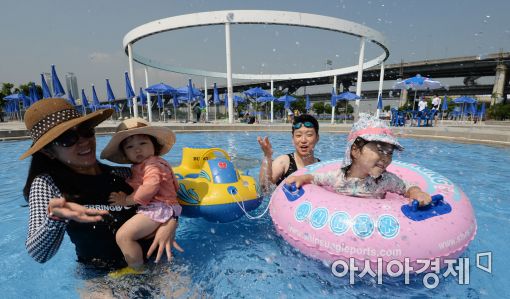 [포토]도심에서 잡는 여름 더위