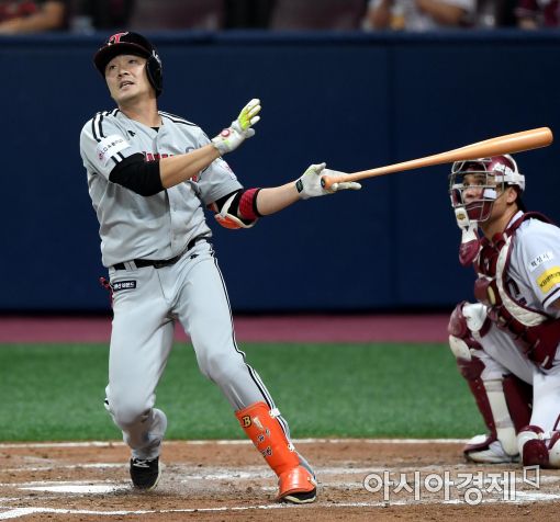 [포토]이형종, '잘맞은 2루타'