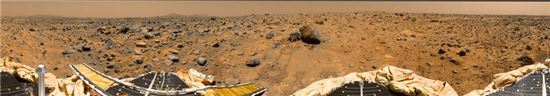 ▲1997년 패스파인더가 화성에 도착하면서 인류의 화성 탐험의 역사는 바뀌고 있었다.[사진제공=NASA]
