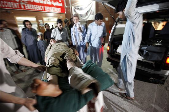 [포토]동시다발 테러 발생한 파키스탄…사상자 속출
