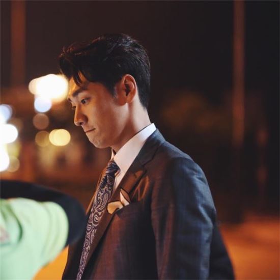 '파수꾼' 김영광, 촬영장 압도하는 눈빛…"재밌게 보고 계신가요"