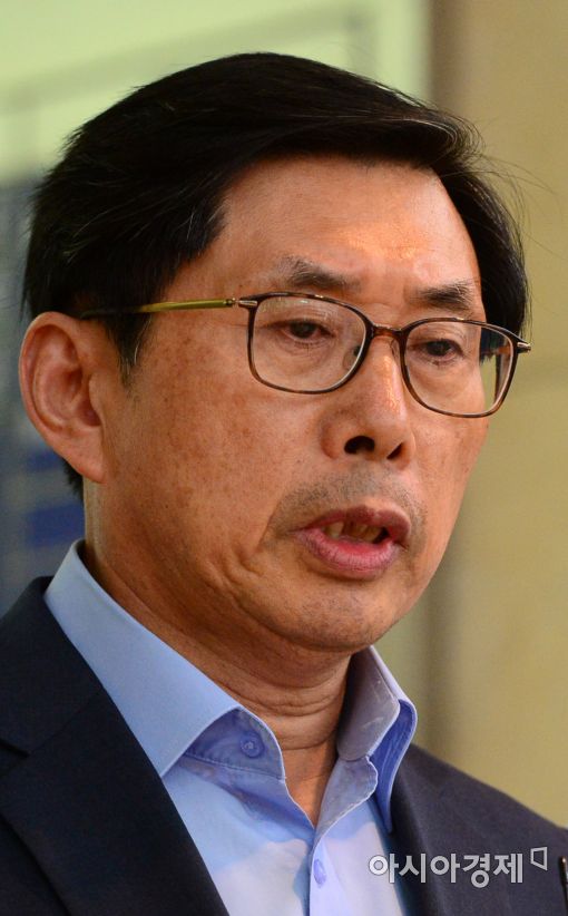 박상기 법무장관 "가상통화 범죄 철저 수사"…검찰에 지시