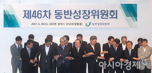 지난 6월 28일 동반성장위원회는 서울 팔래스호텔에서 제 46차 회의를 열고 고소작업대 임대업을 중소기업 적합업종으로 신규 선정했다. 