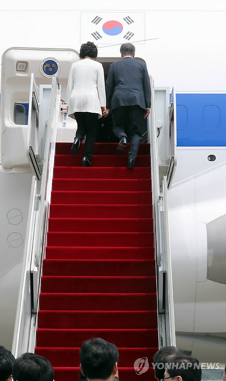 문재인 대통령 전용기 '코드원'…대한항공 보잉 747-400