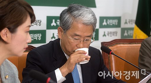 [포토]속 타는 김동철 원내대표