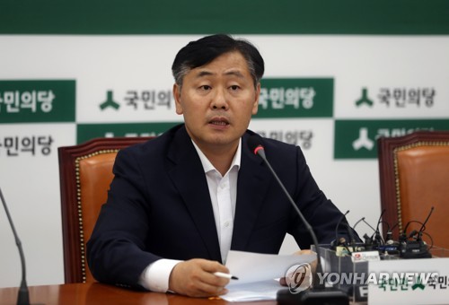 국민의당 "이준서, 5월1일 박지원에 제보 전달…朴 확인 못해"