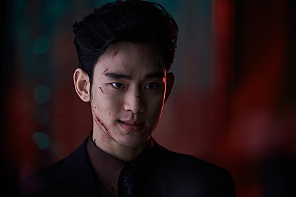 '리얼', 김수현 영화에선 몰락? 혹평 속 흥행부진
