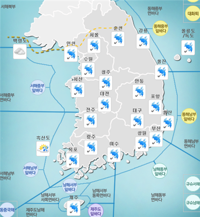 [오늘 날씨] 전국 장맛비 계속…제주는 태풍 '난마돌' 영향
