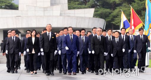 한국당 "정부, 사드배치 미루면서 北 대화 제의…이해 안돼"